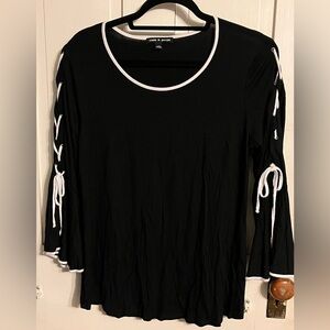 Cable & Gauge Black Top with White Trim and Wide Lace-Up Sleeves